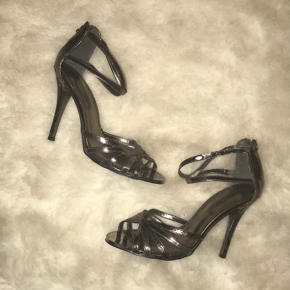 Bebe Python🐍Snake Ankle Strap Sandal - Picture 8 of 8